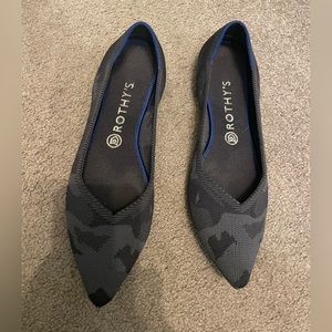 Rothy’s The Point Ballet Flats Grey Camo Retired Print Women's Size 9.5